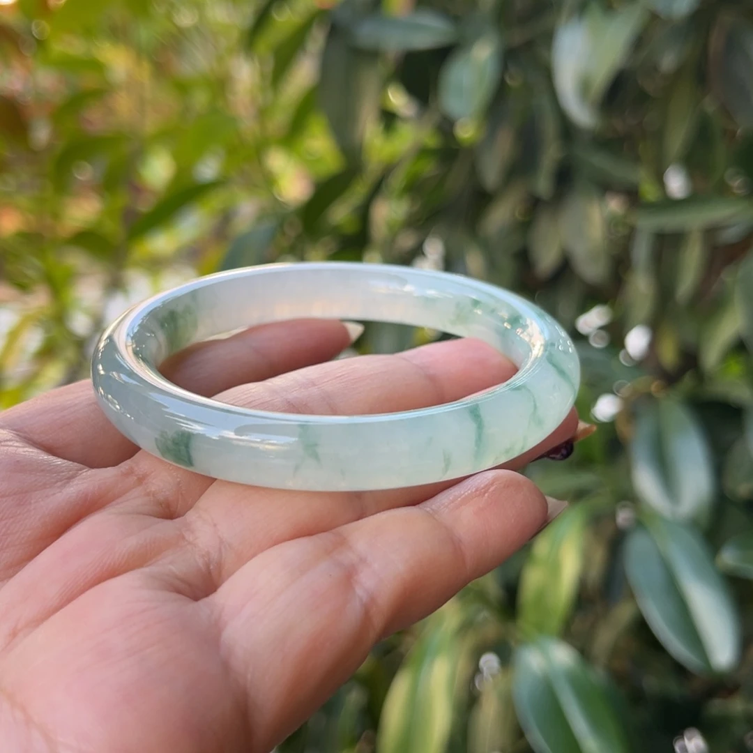 翡翠未镶嵌手镯56圆条