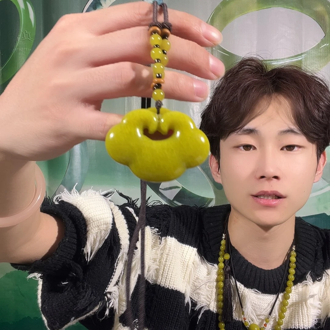 和田玉（糖玉）未镶嵌颈饰