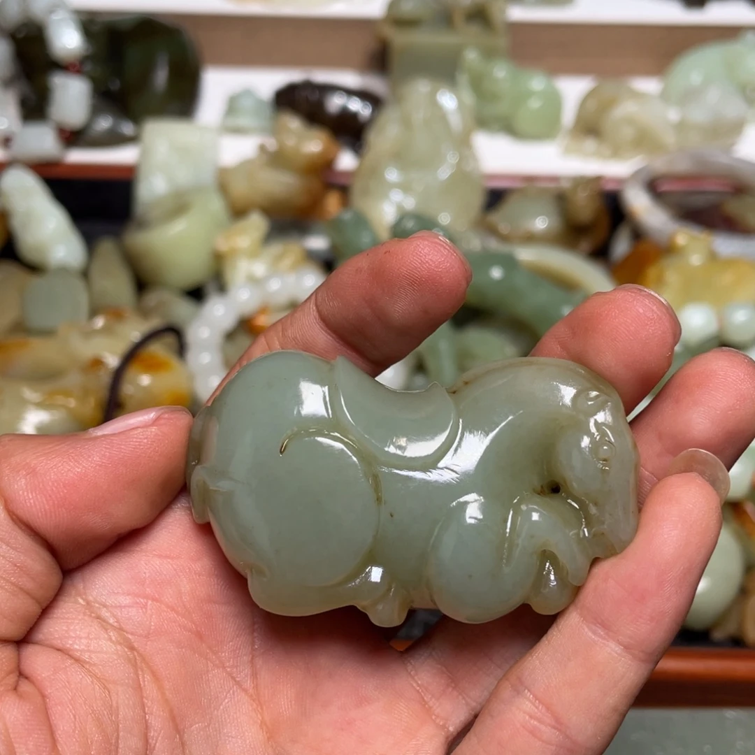 兴***未镶嵌和田玉挂件