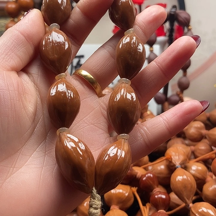 橄榄核手串/手链三面佛