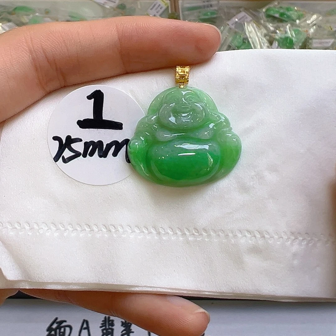 翡翠18K金镶嵌颈饰翡翠