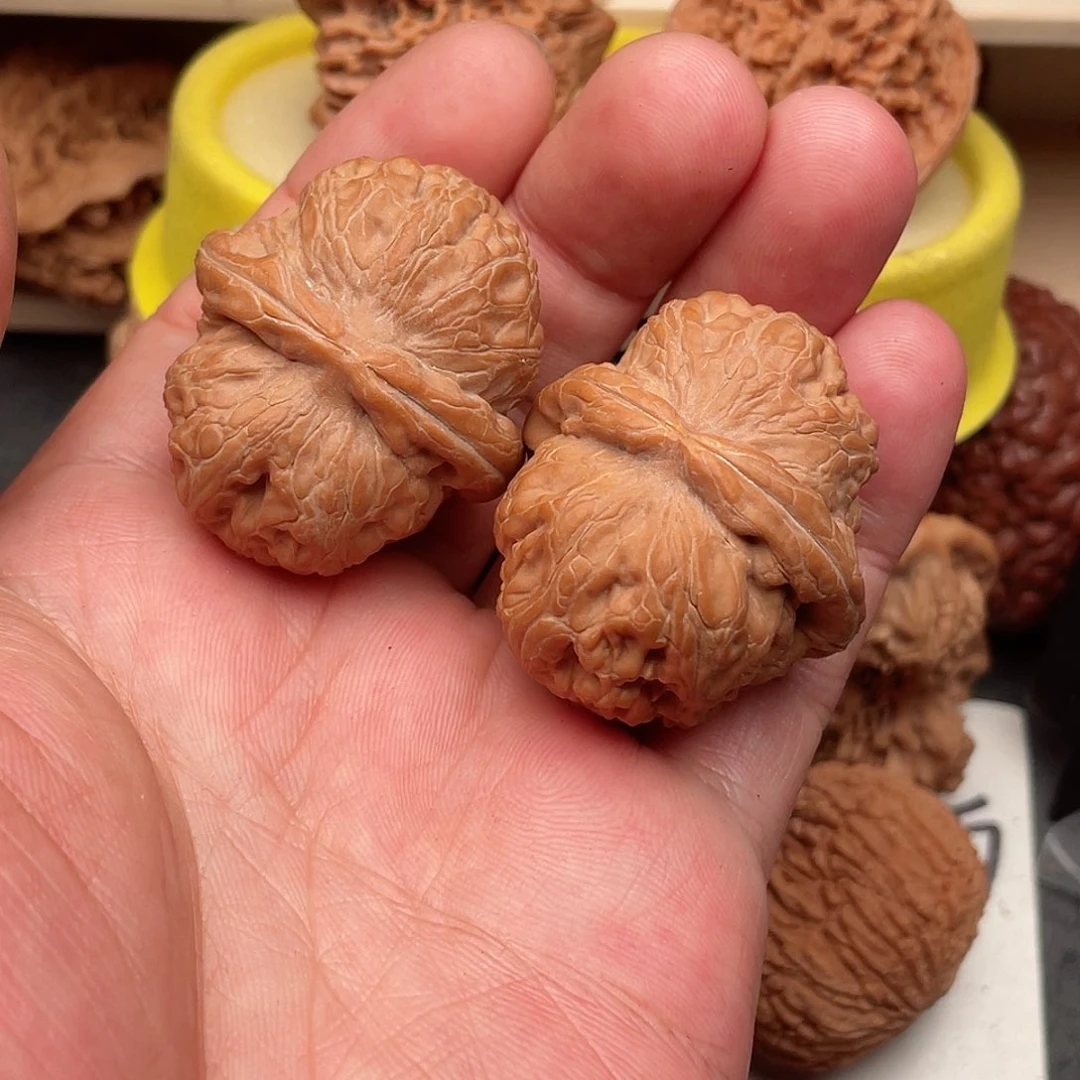 文玩核桃吊坠暮**荷元宝