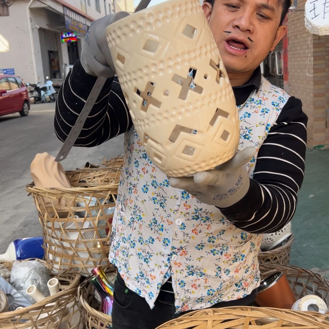 摆件122 号高中低温陶瓷工艺瓶（部分微瑕）