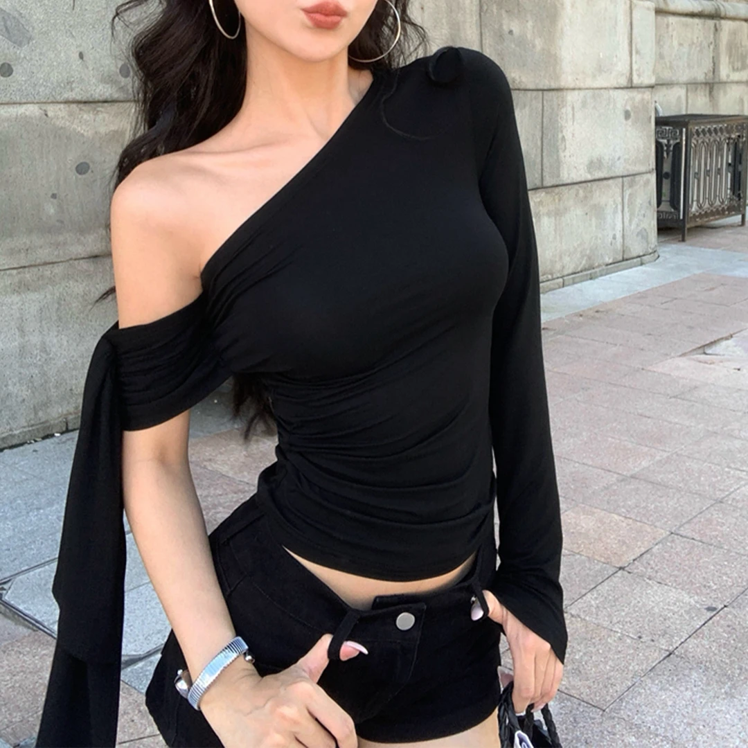 辣妹风斜肩飘带长袖T恤女早秋款小众设计感修身收腰露肩打底上衣