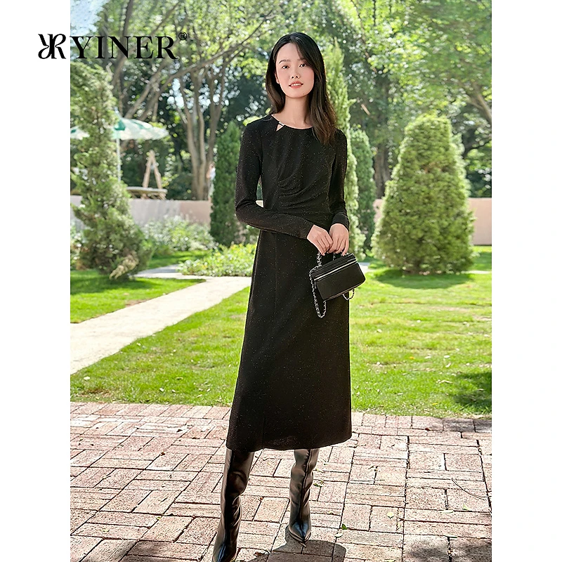 YINER音儿专选2025春季新款法式亮丝镂空领小黑裙收腰连衣裙