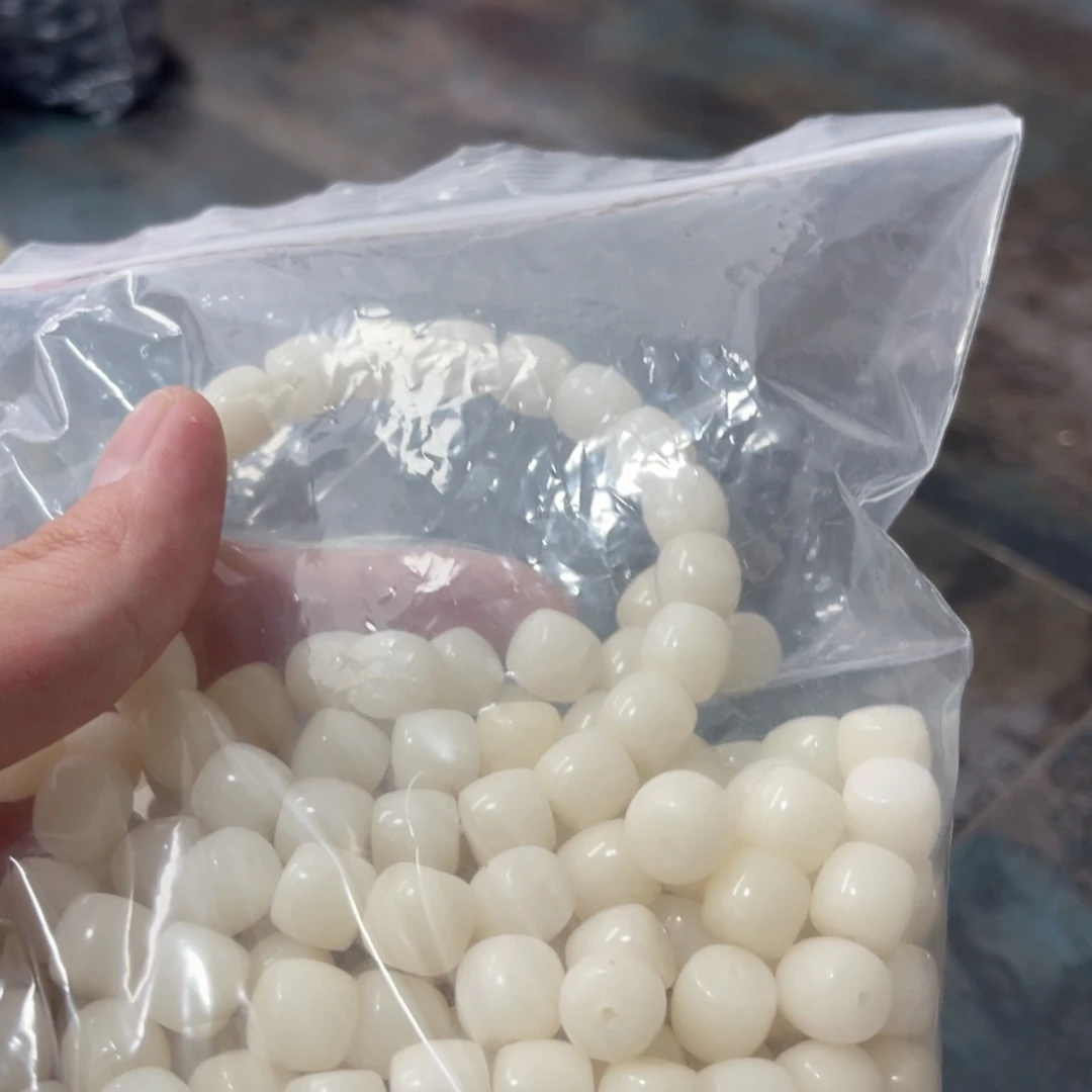 白玉菩提吊坠L****～a11/锅底一包直切