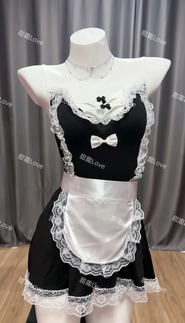 「甜趣」黑色蕾丝镂空显瘦女仆套装