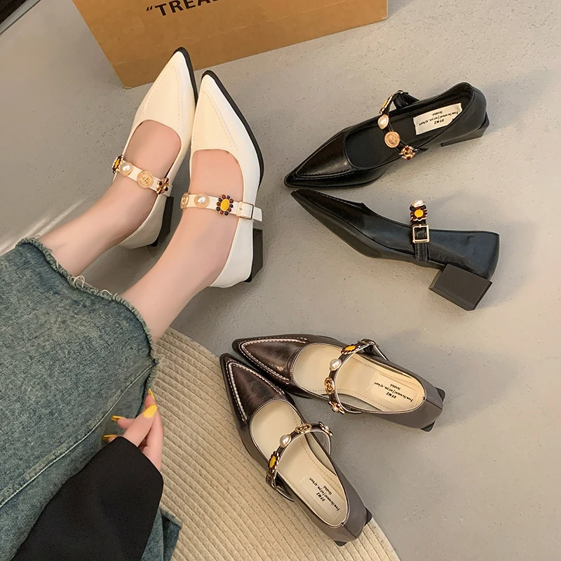法式粗跟高级感一字带尖头枪色玛丽珍鞋女鞋子百搭通勤高跟单鞋女