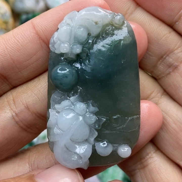 定制翡翠未镶嵌翡翠