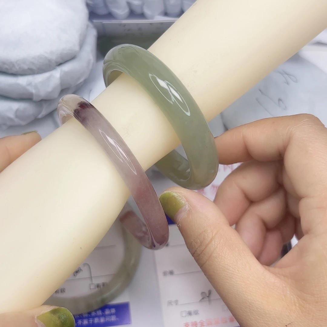 石英质玉未镶嵌手镯35/54