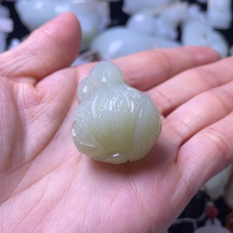 和田玉未镶嵌吊坠(不含链)