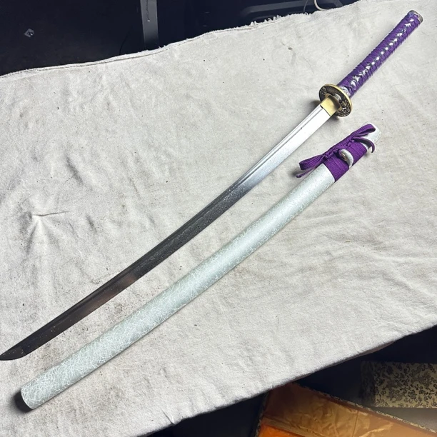 1900 龙泉昊天宝剑武士道花纹钢铜盘鱼皮未开刃