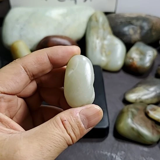 未镶嵌和田玉把件