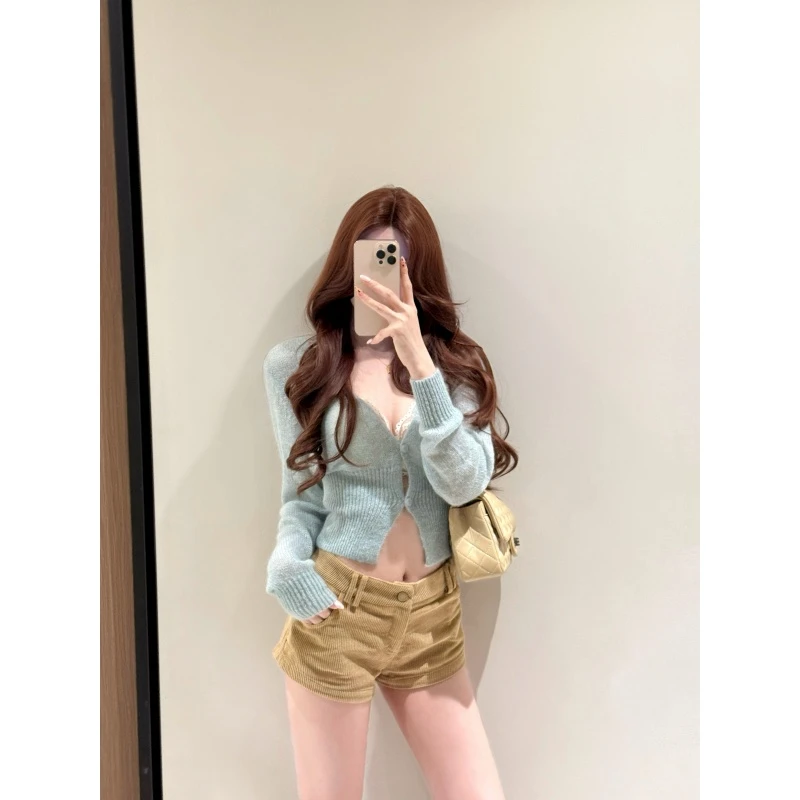 气质v领针织开衫女秋季纯欲风高级感气质辣妹收腰修身短裤两件套