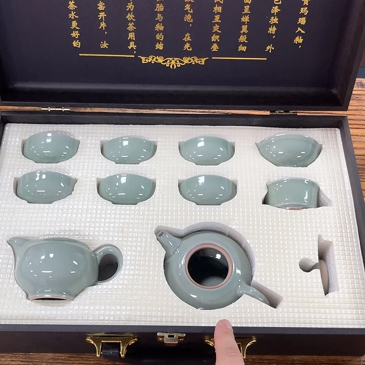 孤品茶具套装等。