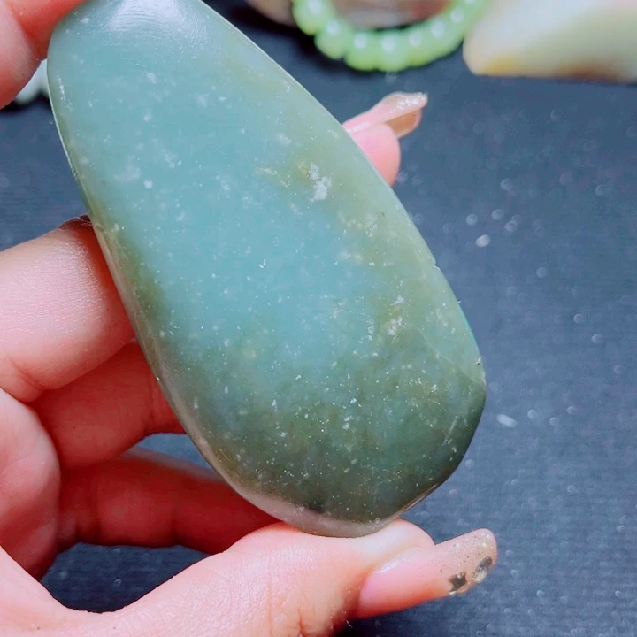 和田玉未镶嵌珠宝奇石