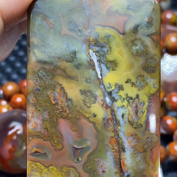 玛瑙/玉髓颈饰未镶嵌