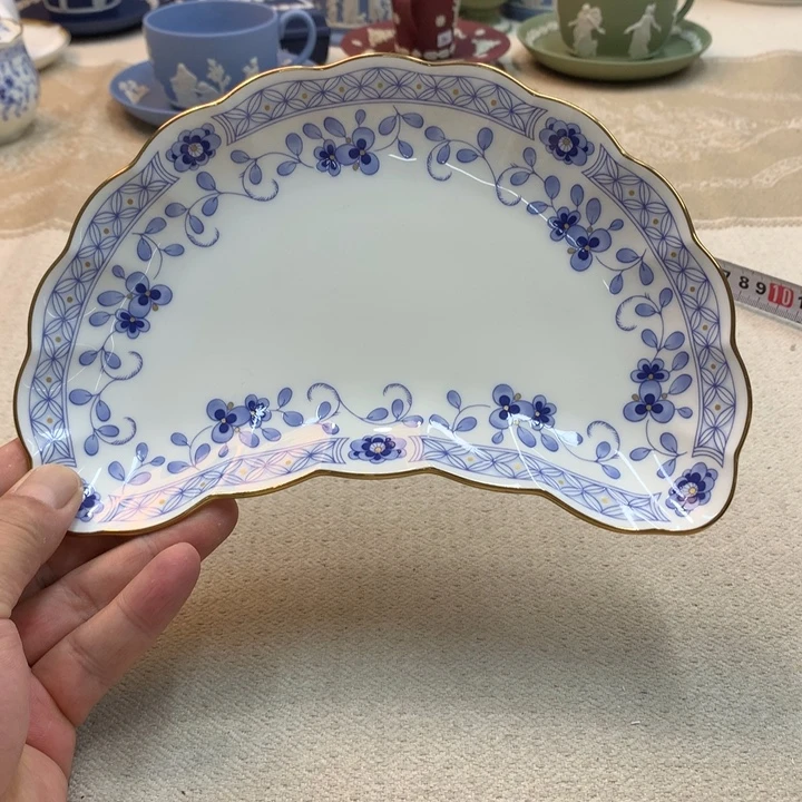 瓷片哈哈哈哈哈我