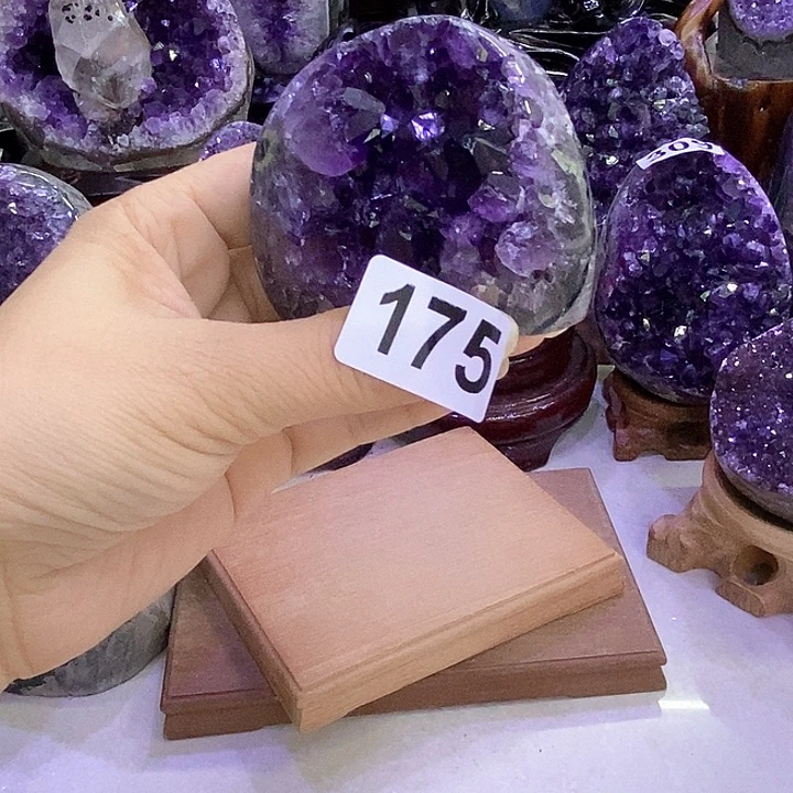 未镶嵌大型摆件（非配饰）紫晶