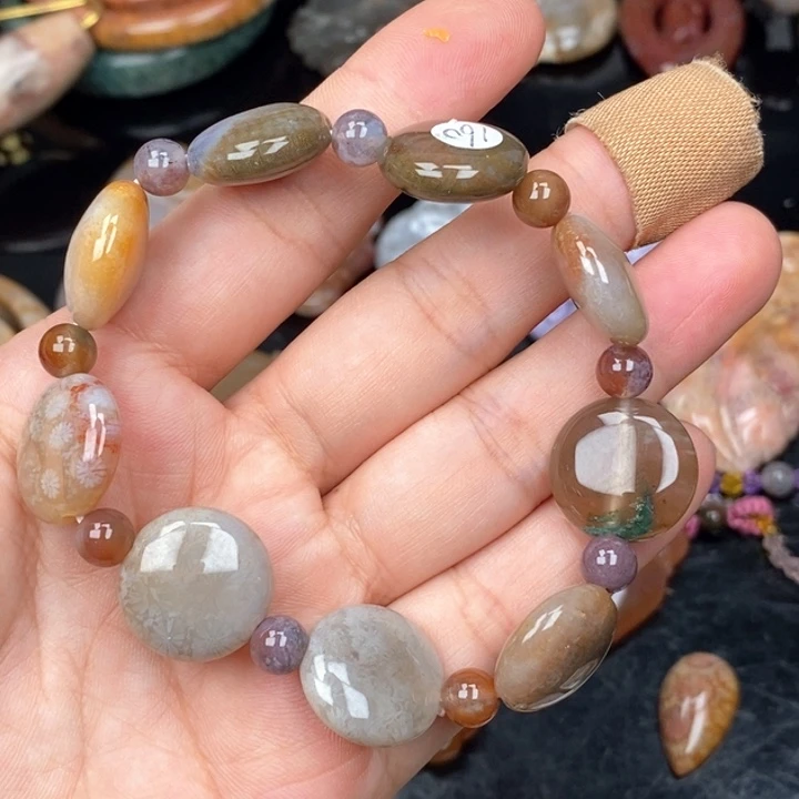 硅化珊瑚（珊瑚玉）手镯未镶嵌