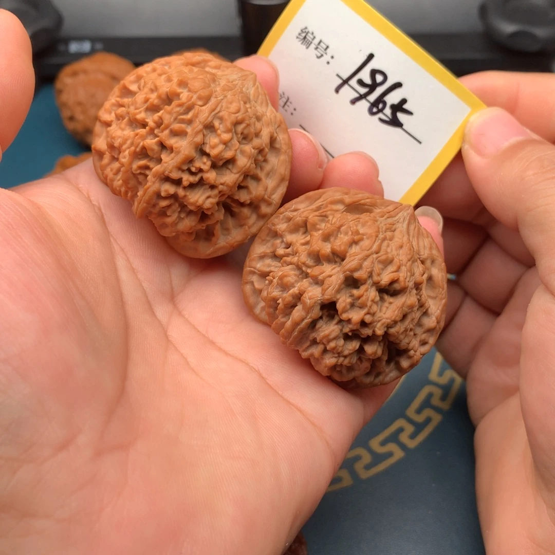 珠***虫把件文玩核桃百花山1965