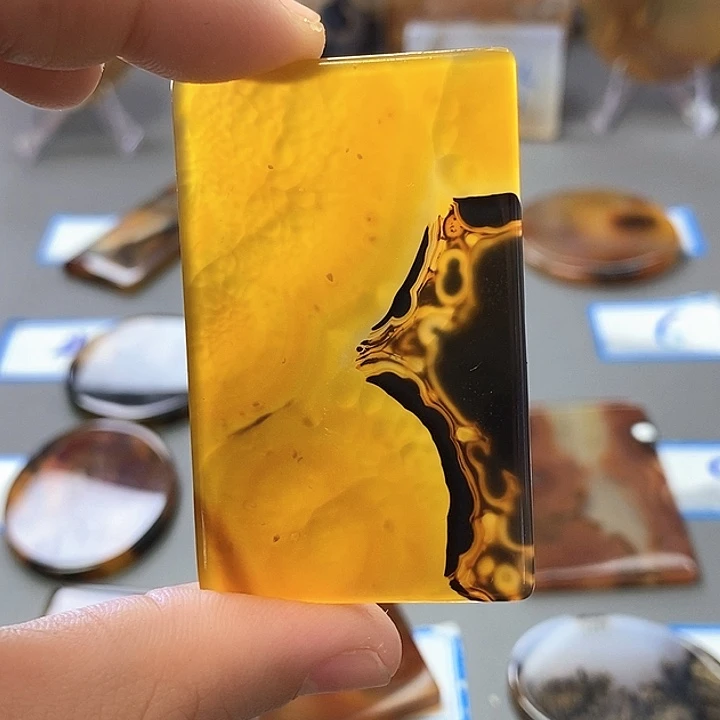 玛瑙/玉髓未镶嵌珠宝半成品