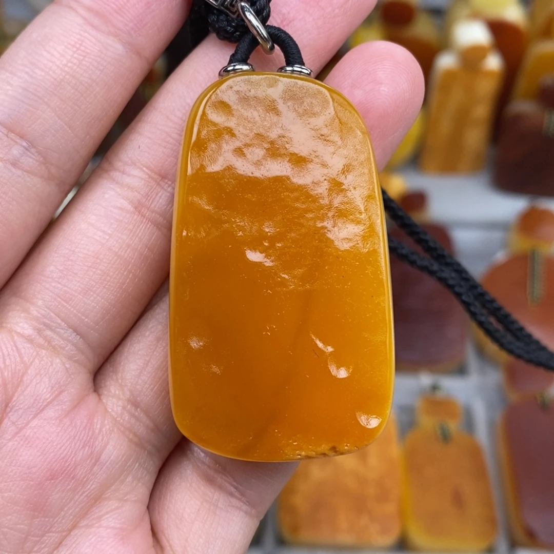 琥珀未镶嵌珠宝奇石