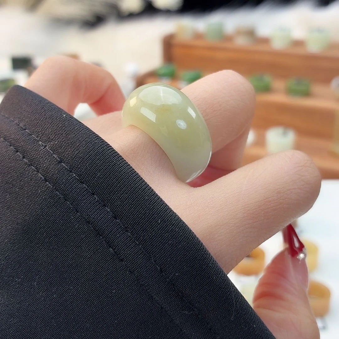 和田玉未镶嵌戒指i51渐变馒头18.1mm