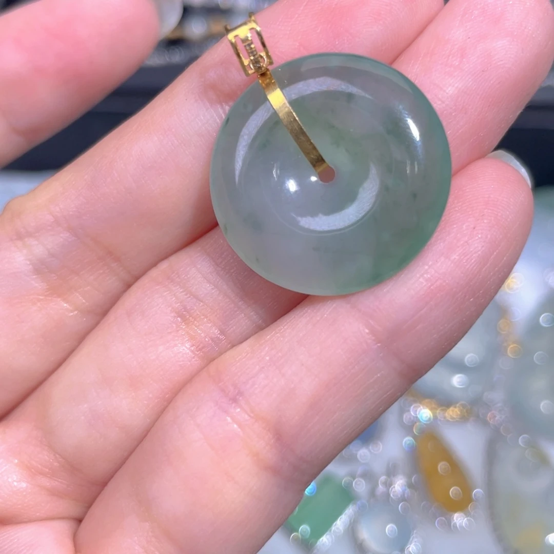 颈饰18K金镶嵌翡翠翡翠