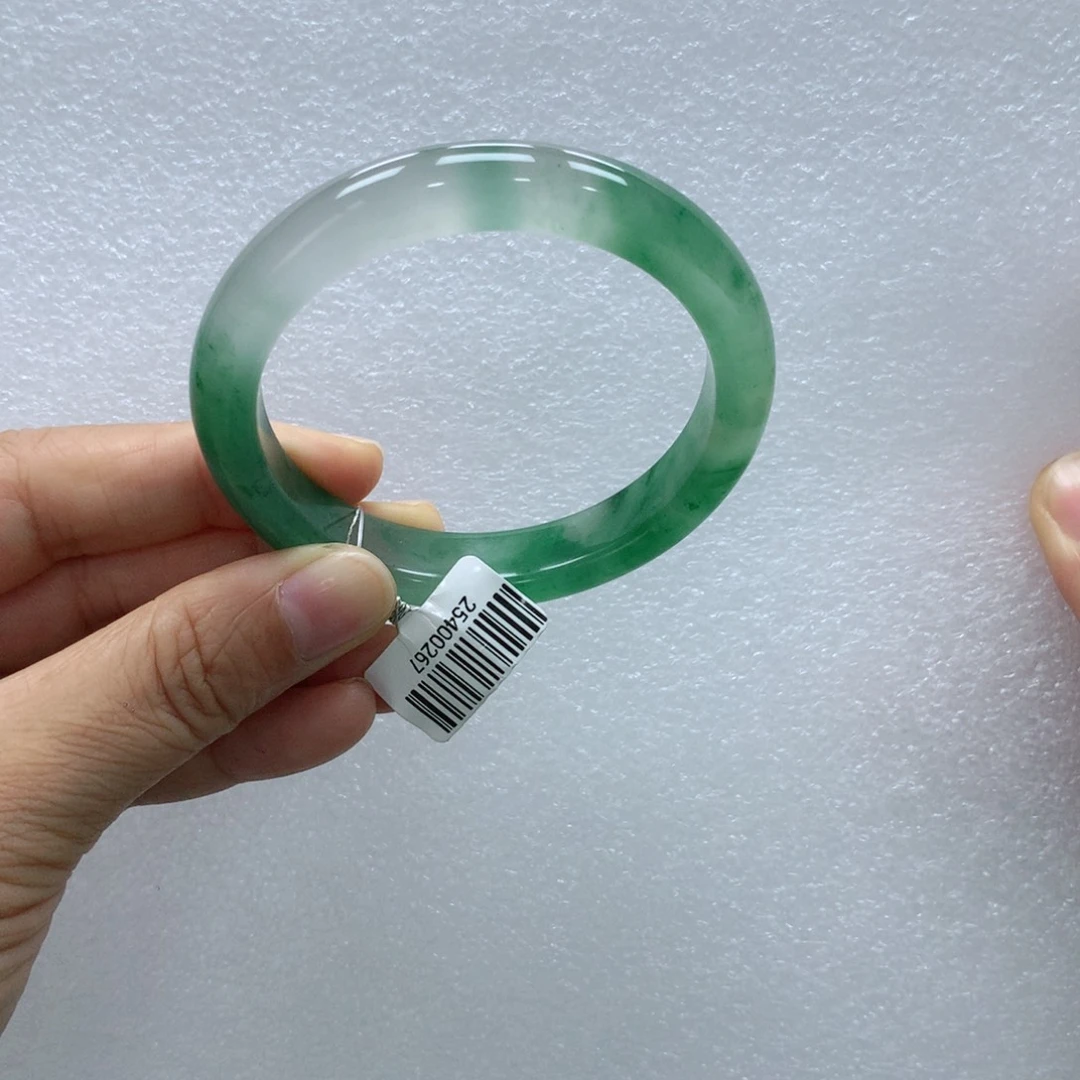 石英质玉未镶嵌手镯青青55-56多人