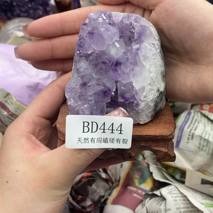 紫晶未镶嵌大型摆件（非配饰）