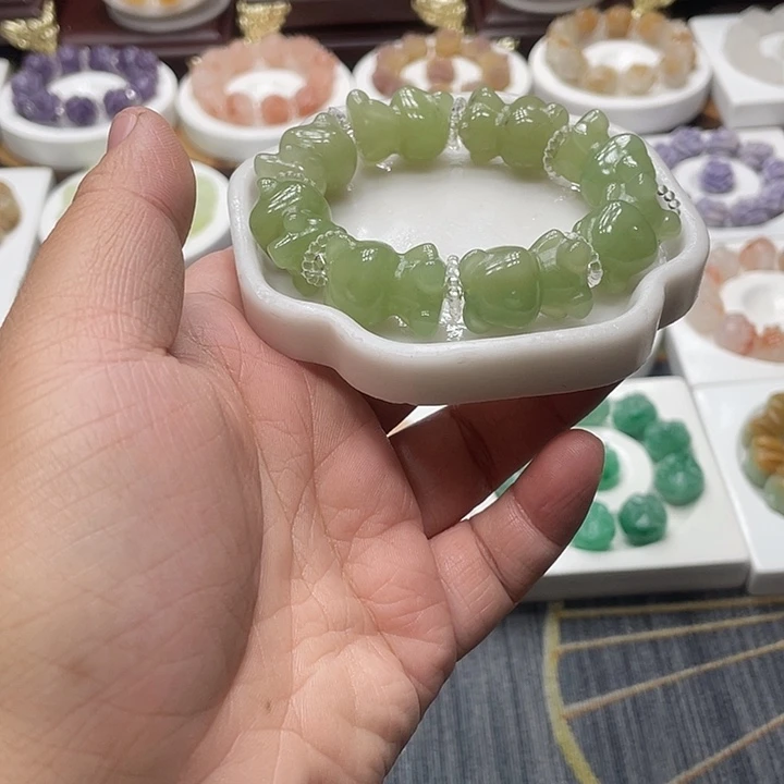 石英质玉（非洲翠）合金手串