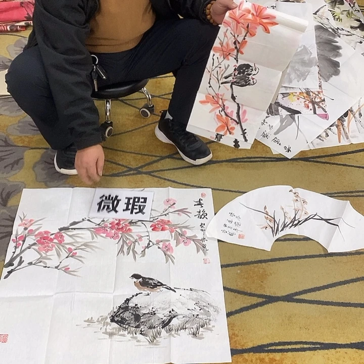 用***8国画放漏作品手绘画芯