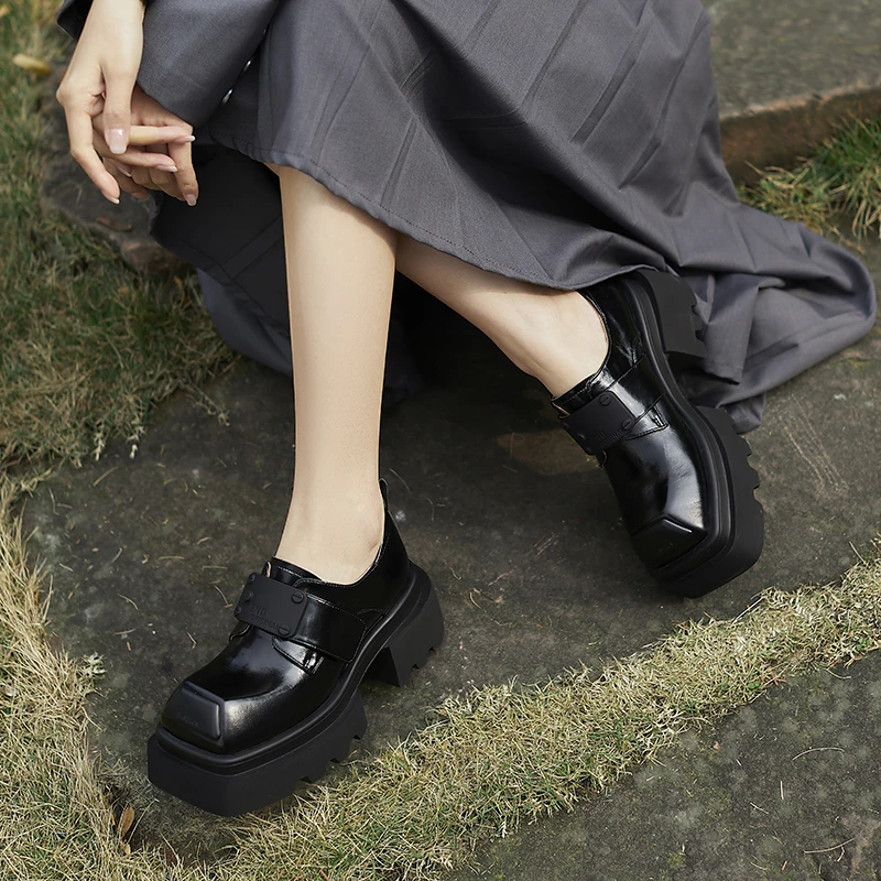 英伦风2025年春季新款真皮方头松糕厚底单鞋魔术贴乐福鞋小皮鞋女