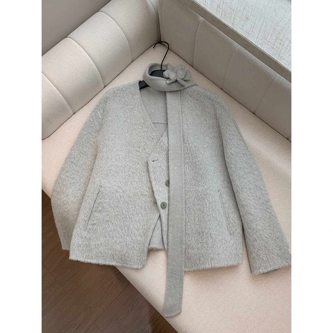 "莫奈花园“苏力羊毛带花朵设计腰带 雾霾蓝色短款大衣外套