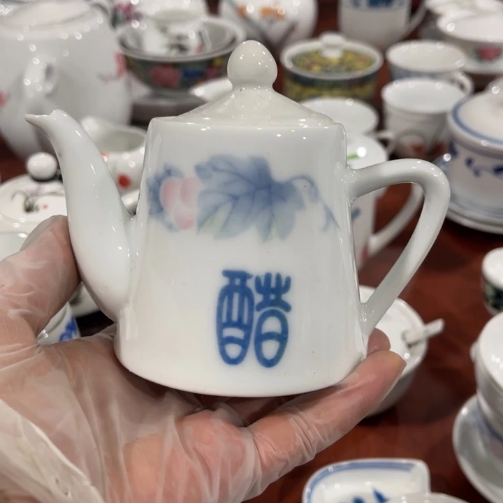 醴陵釉下高温瓷器群力80niandai