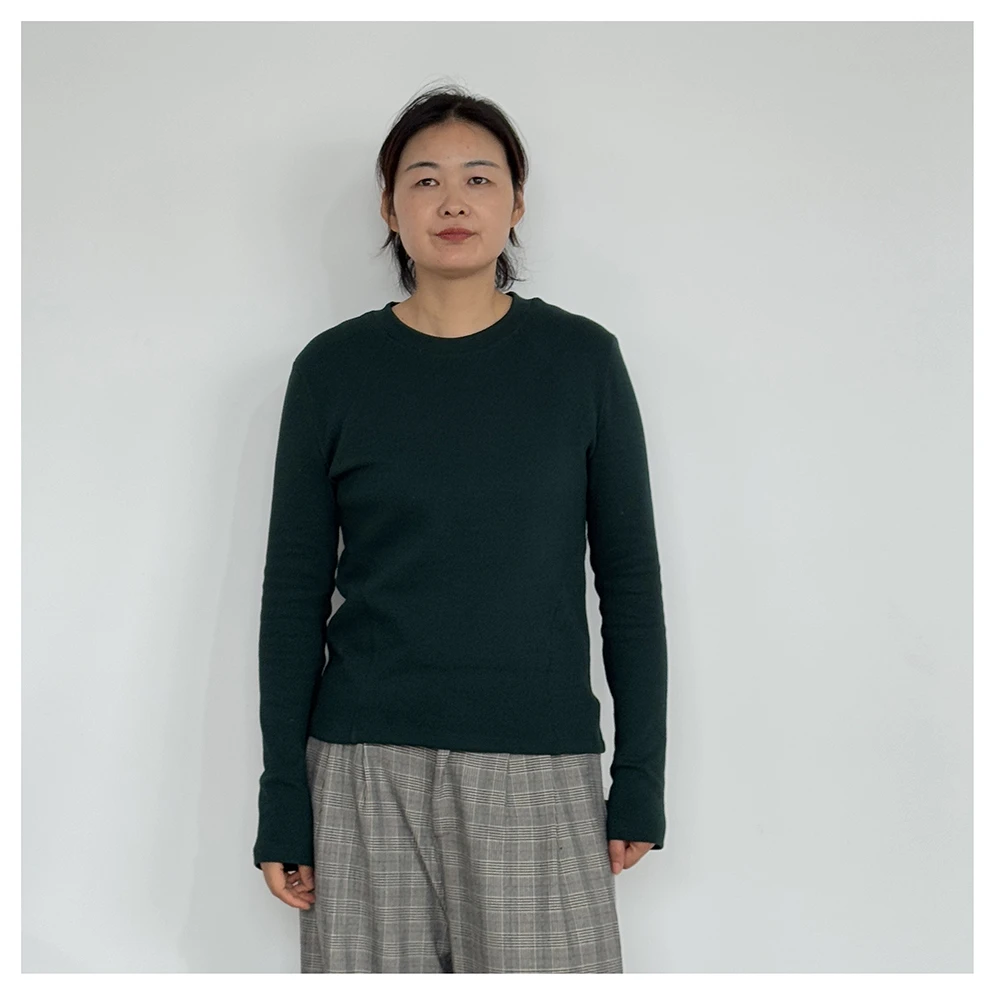 T597 秋冬新款宽松纯色圆领长袖T恤女孩休闲百搭打底衫