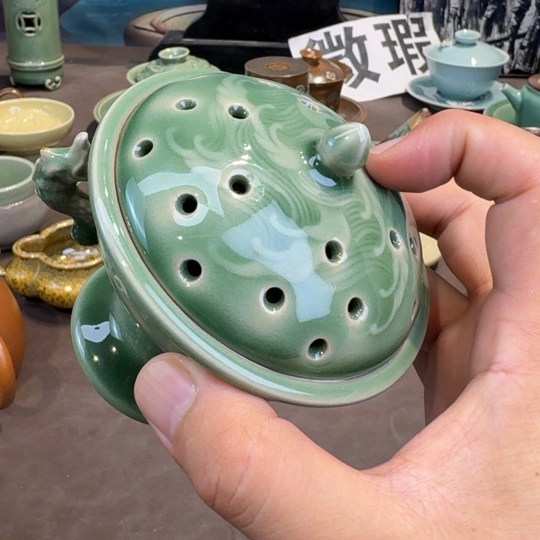 杯龙泉青瓷茶具微瑕