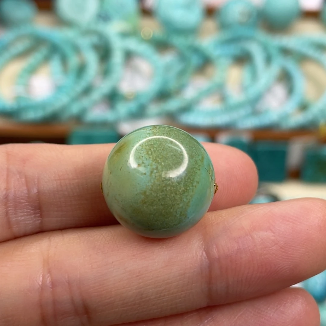 绿松石未镶嵌挂件