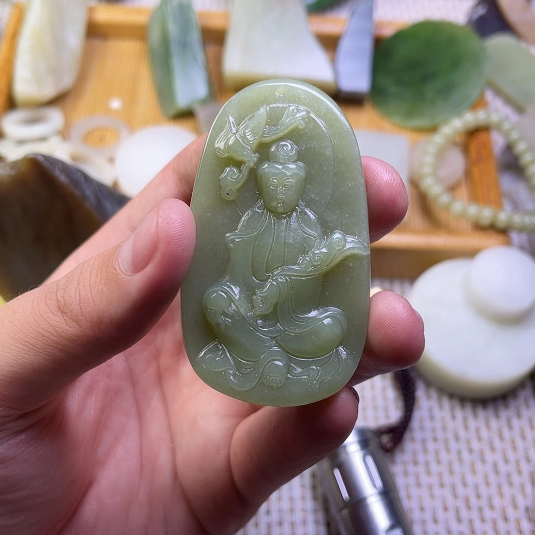 未镶嵌和田玉车挂