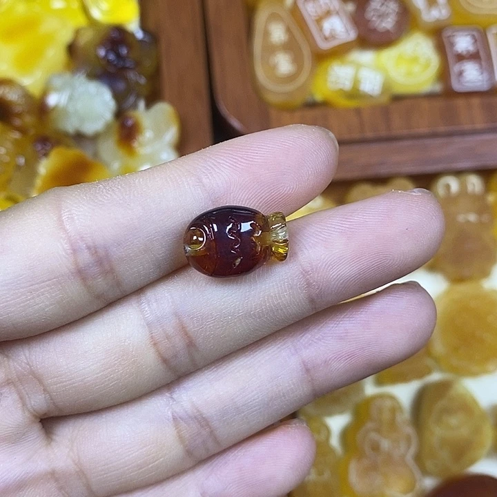 吊坠橄榄核小鱼12