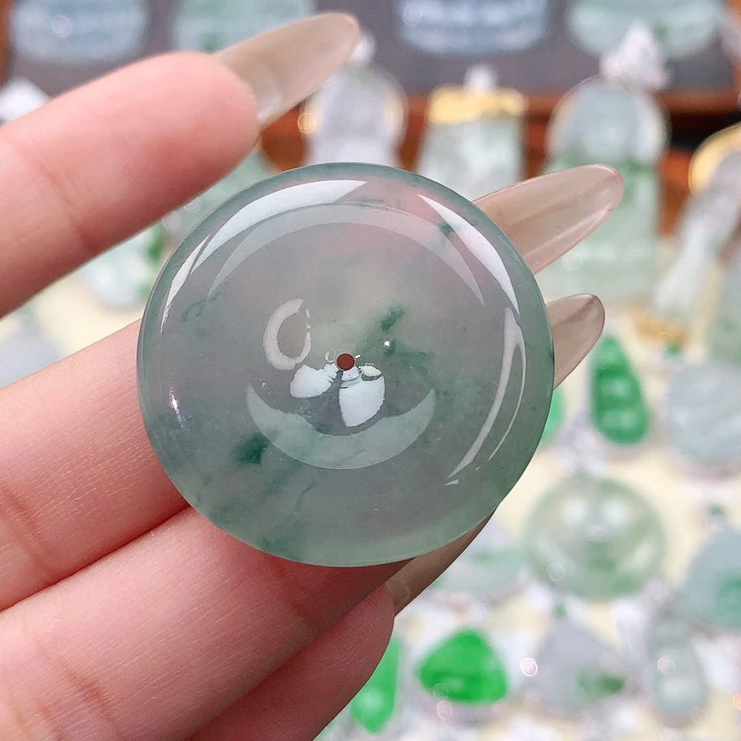 颈饰未镶嵌翡翠扣