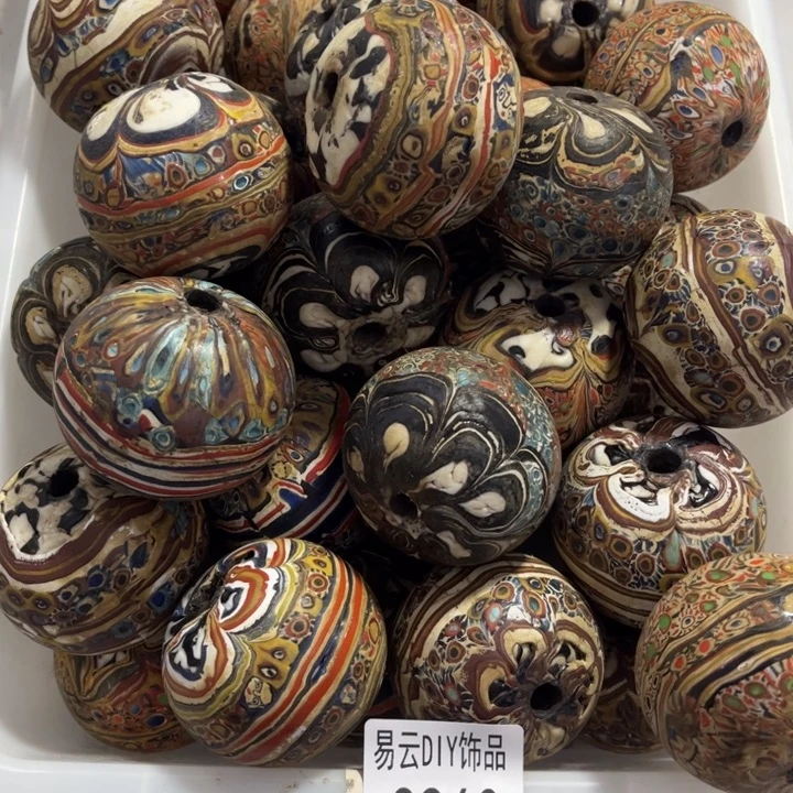 玻璃颈饰3260甘一盆