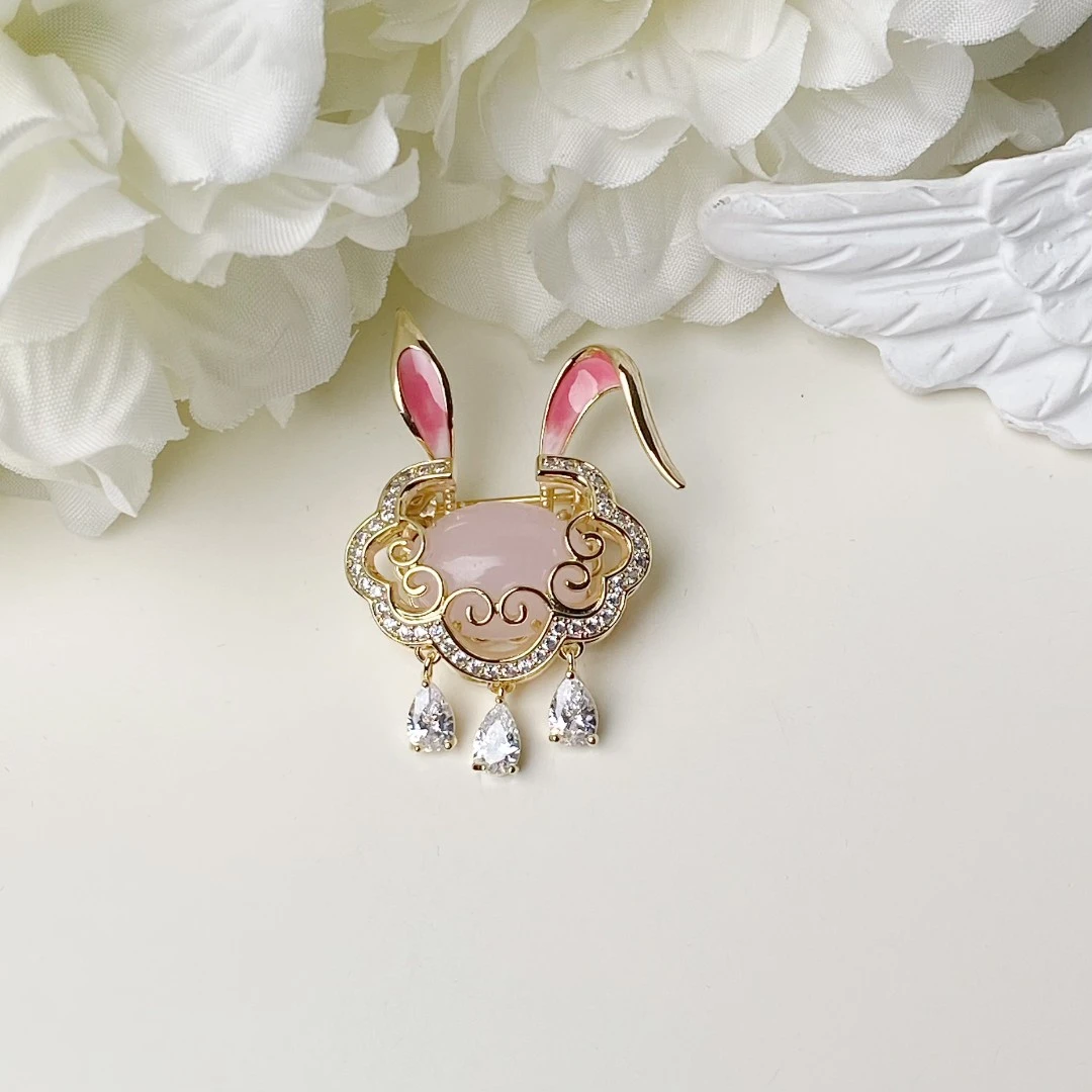 铜合金合成锆石胸针 HY2161如意兔《粉》胸针