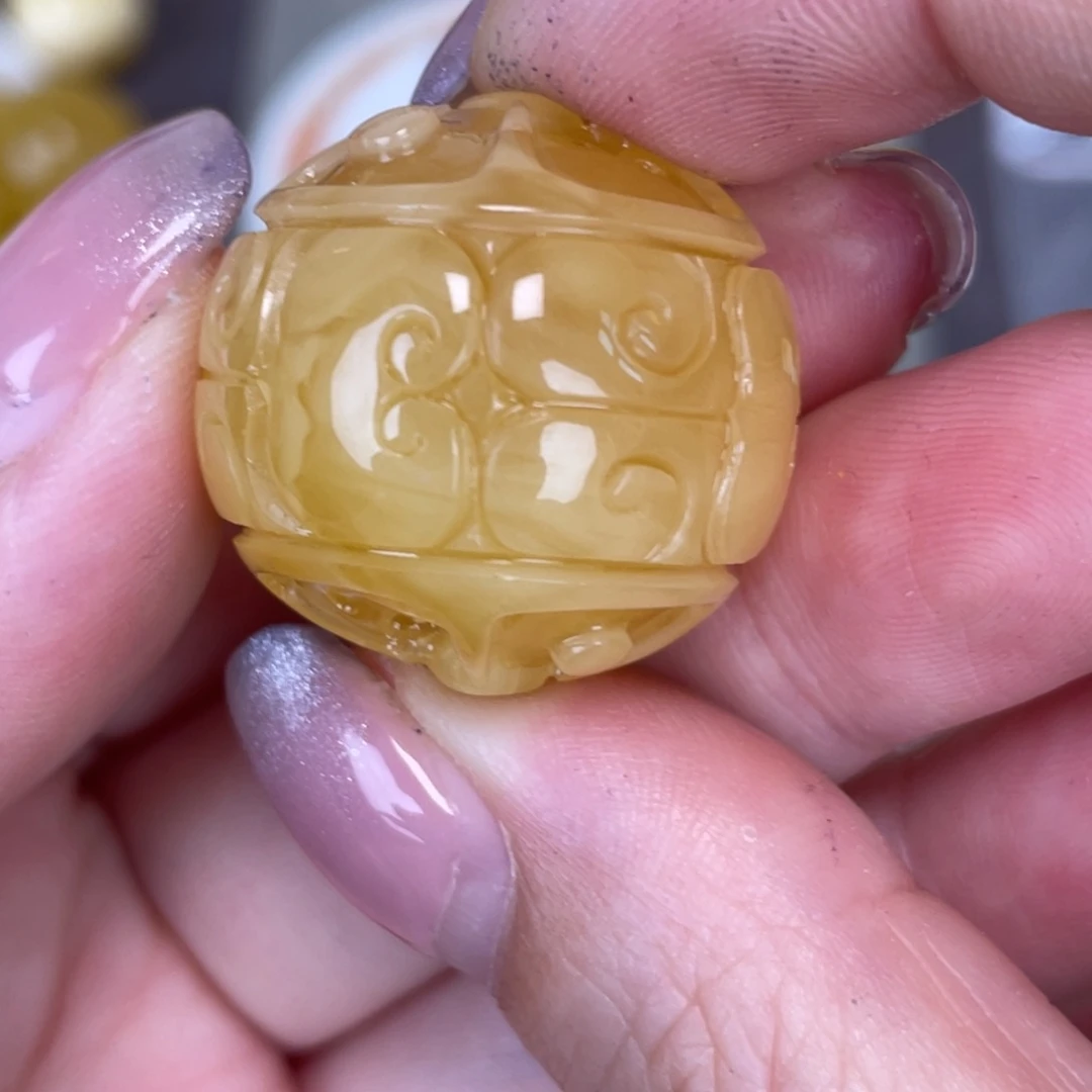 未镶嵌琥珀裸石259