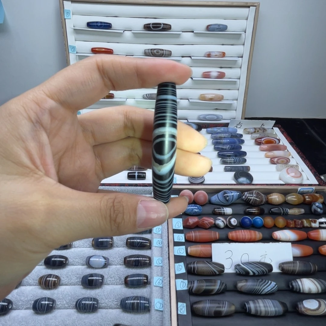 玛瑙/玉髓合金颈饰