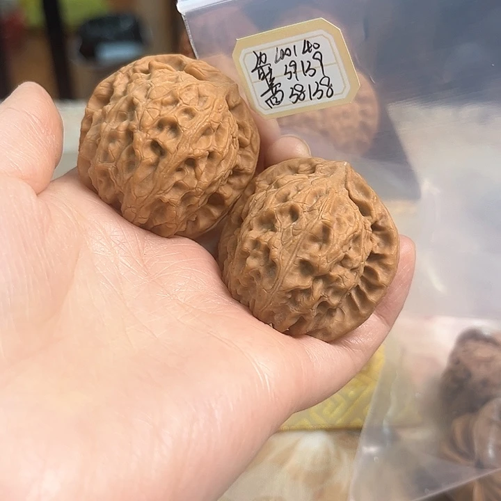 文玩核桃把件非嫁接北京