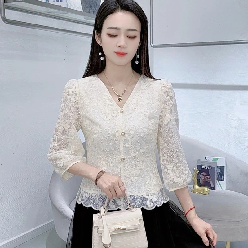 春季新款修身显瘦女设计感小众大码七分袖气质洋气减龄百搭小衫