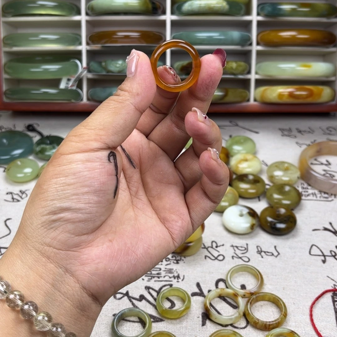 蛇纹石玉手镯未镶嵌栖*