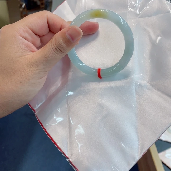 西***茄翡翠手镯未镶嵌买断